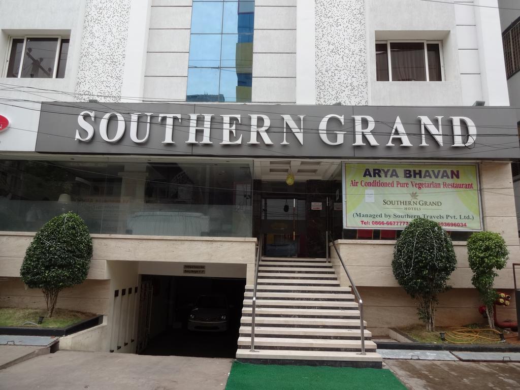 Hotel Southern Grand Vijayawāda Eksteriør bilde