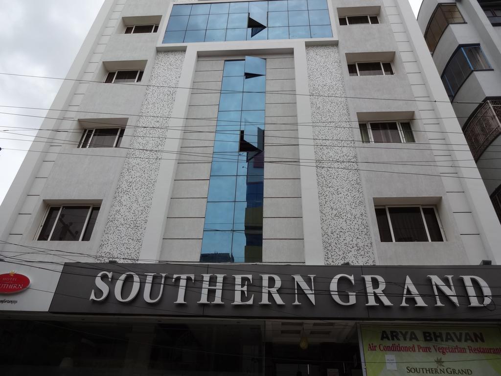 Hotel Southern Grand Vijayawāda Eksteriør bilde