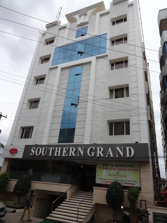 Hotel Southern Grand Vijayawāda Eksteriør bilde